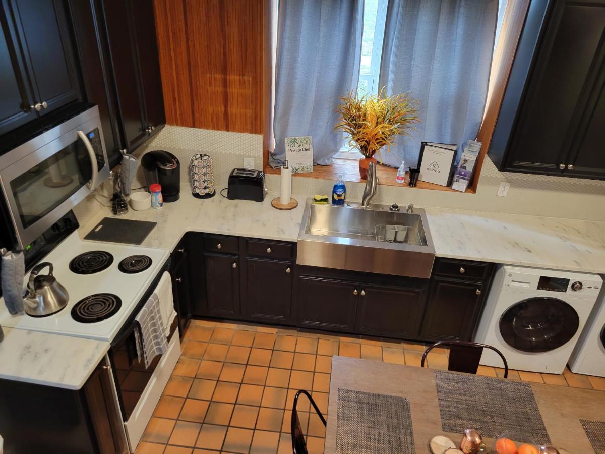 Spacious Industrial Split Level With A Balcony 신시내티 외부 사진